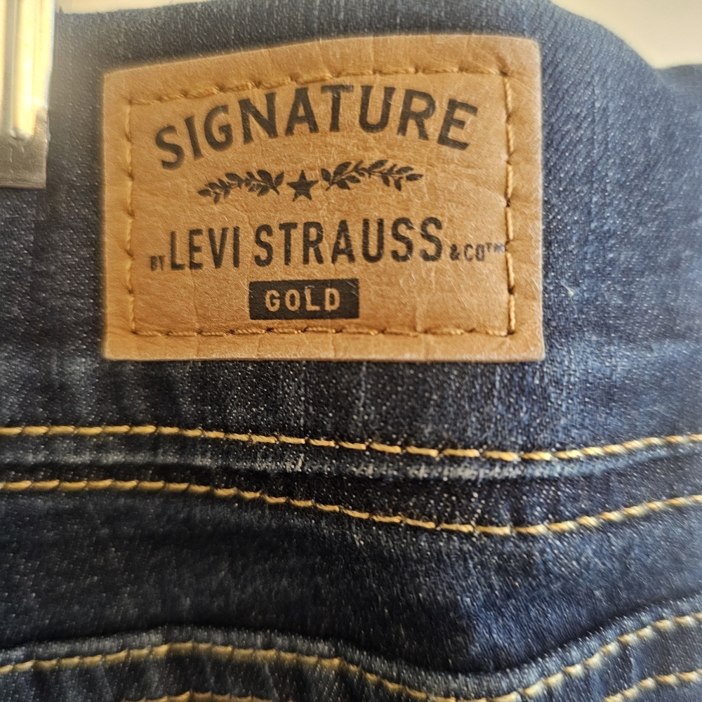 Levi's Signature Dark Blue Jeans